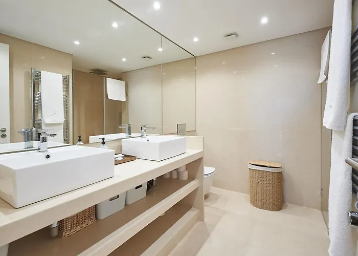 Luxury Ocean View Apartment Cascais